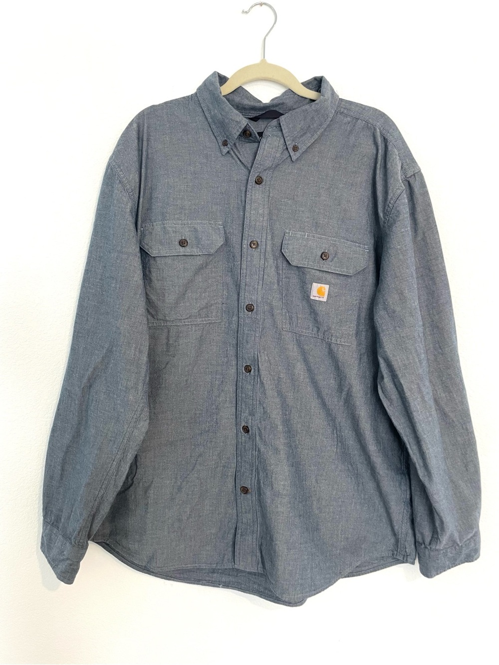 Carhartt Loose Fit Mid Weight Chambray Men’s XL Long Sleeve Button-Down Shirt